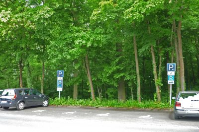 Behindertenparkplatz (4 Stellplätze) &#8211; Burgallee (vor Herbert-Dröse-Stadion), 63454 Hanau